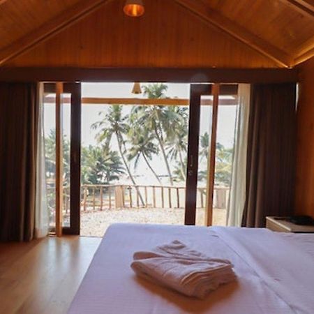 Flamingo Beach Resort GOA Exterior foto